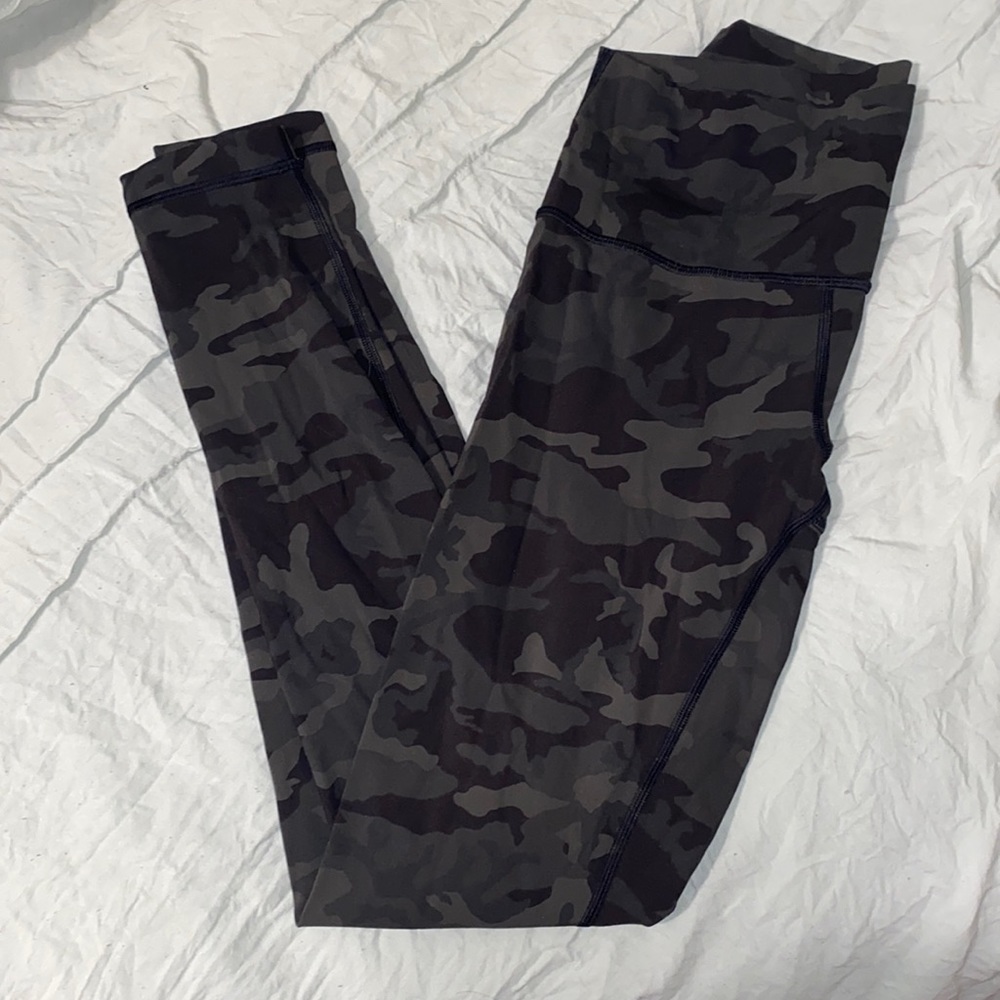 Camo lululemon leggings